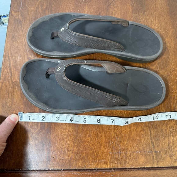 Olukai Ohana Flip Flops / Approximate size 10 - Picture 9 of 10